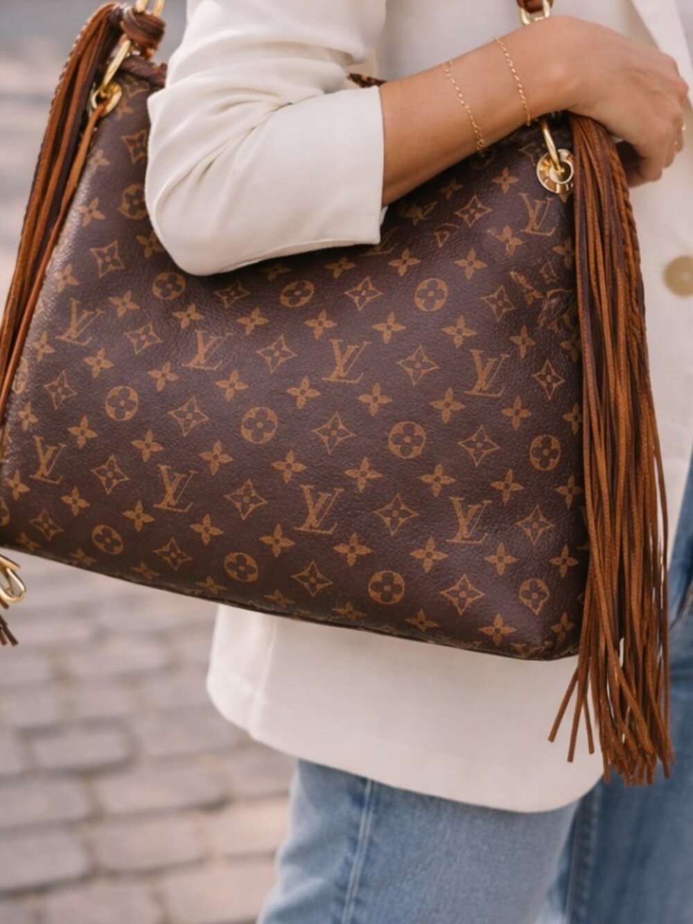 Louis Vuitton Artsy MM Monogram Hobo Tote Customized Leather Fringe Tassle